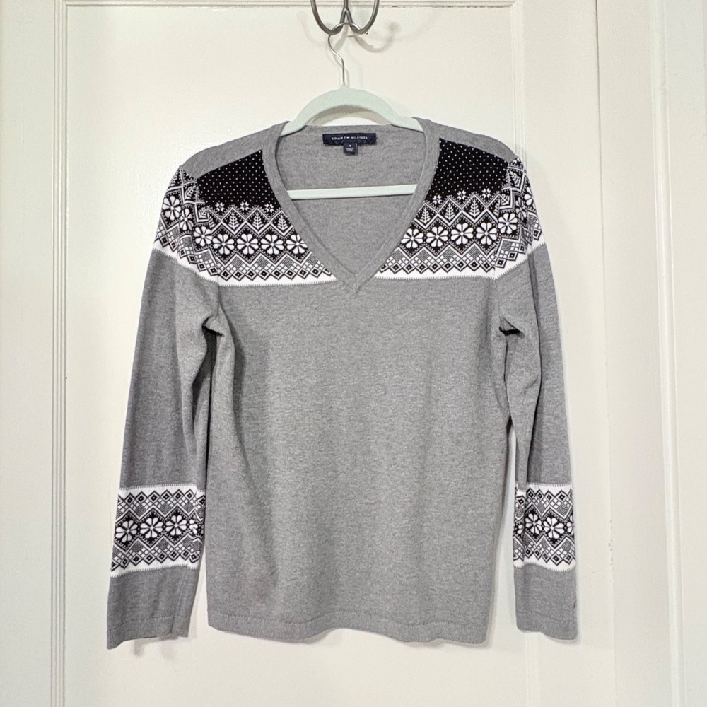 TOMMY HILFIGER Cotton V-neck Gray and Black Fair Isle Sweater, Medium LIKE NEW!